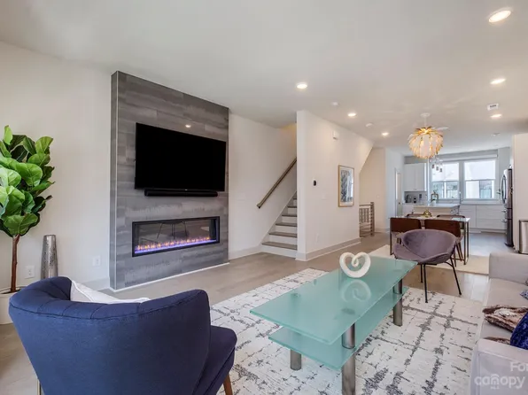1017 Wesley Terrace Ave, Charlotte, NC 28208