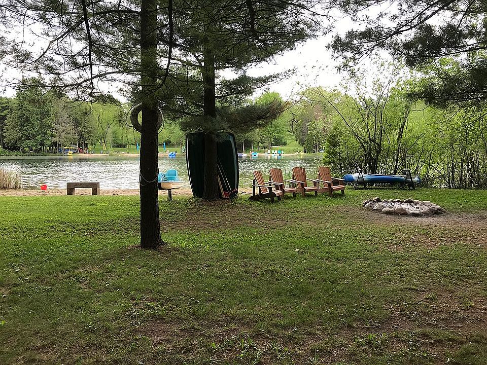 2nd image of 11041 Cedar Creek Rd