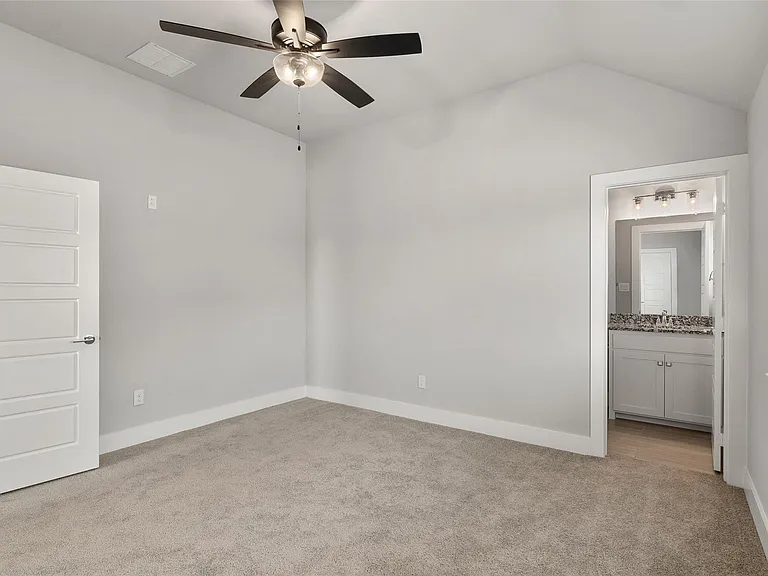 584 Meandering Ln — Photo 19