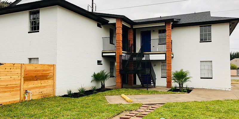 1st image of 2905 Highland Ave APT 6