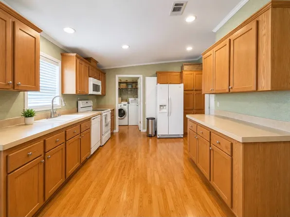 9710 Birch Way, Tampa, FL 33635
