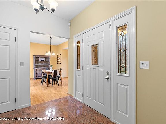 5th image of 12594 Oneida Woods Trl