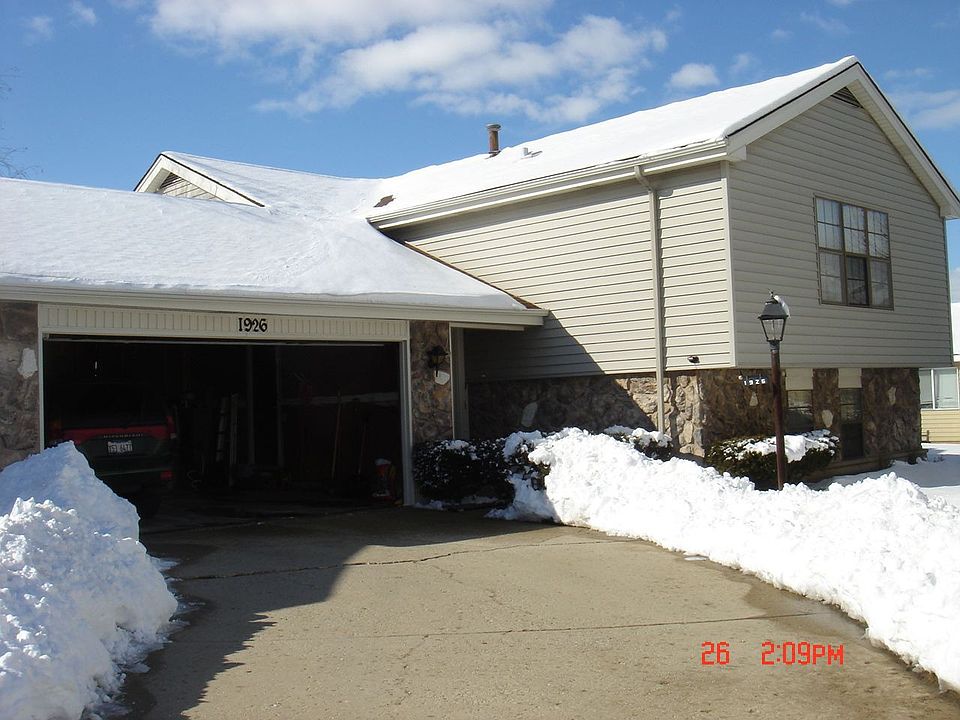 1st image of 1926 Williamsburg Dr