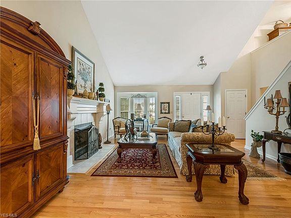 5th image of 961 Devonwood Dr