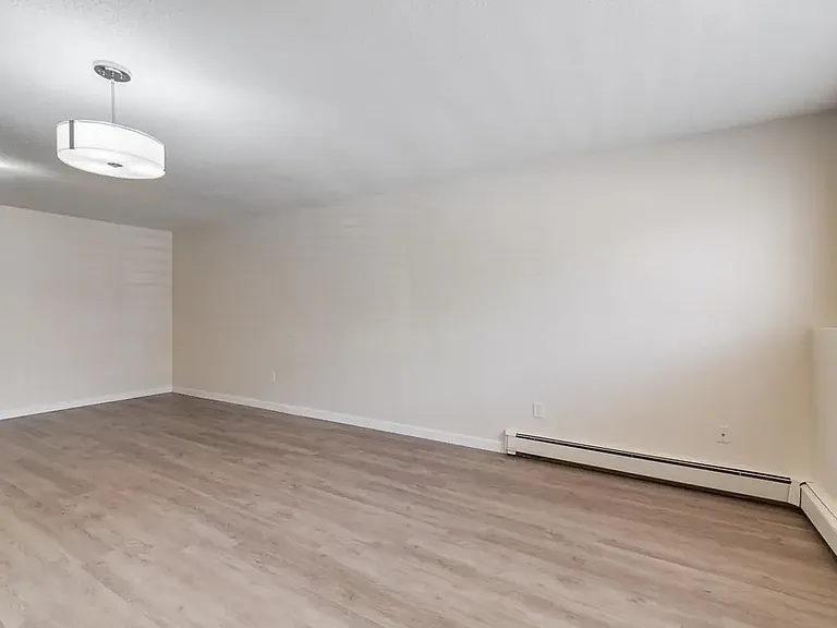 2291 Southview Dr SE #302 — Photo 16