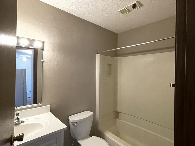 2426 Hengel Ct #106 — Photo 5