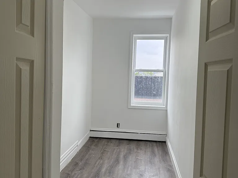 179 Ferry St #3 — Photo 1