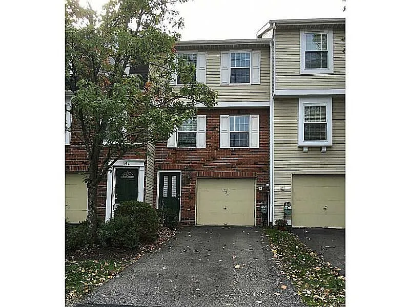 154 Rossmor Ct photo 1