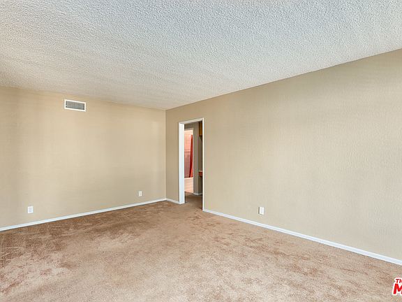 5th image of 554 Hargrave St