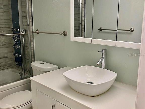5th image of 3909 W Cleveland St APT 102