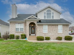 8000 Village Gate Ct, Louisville, KY 40291