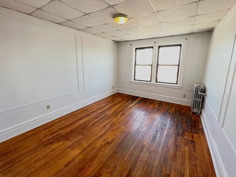 294 Davis Ave #1 — Photo 2