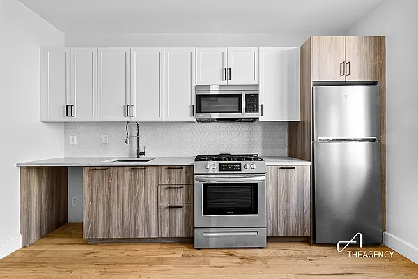 Rented by The Agency | media 5