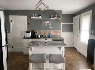 54 17th St, Bangor, ME 04401