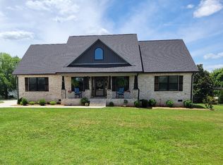 901 Apple Blossom Trl, Shelbyville, TN 37160