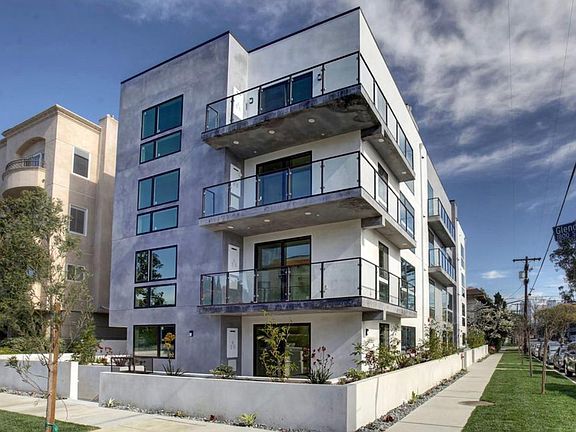 2nd image of 1846 Glendon Ave #4010