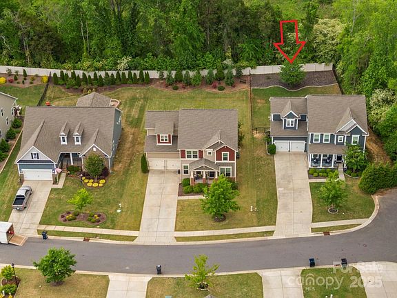 3rd image of 857 Spelman Dr
