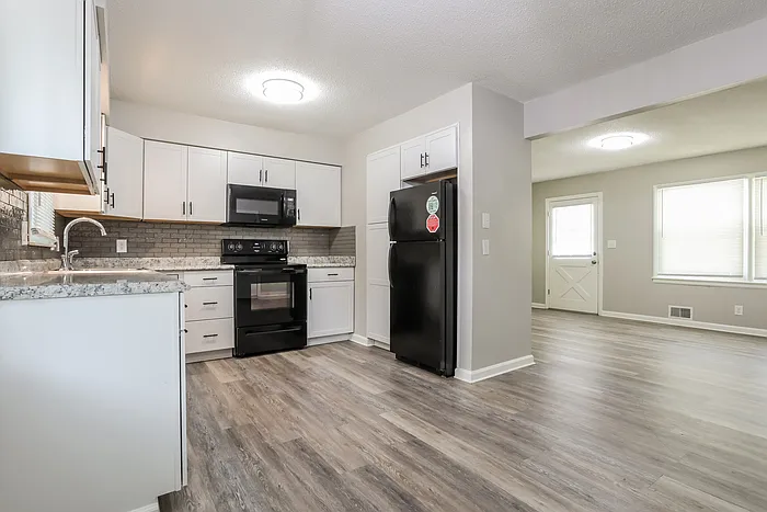 6705 N Indiana Ave — Photo 5