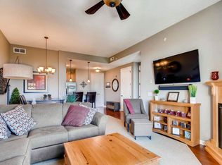 1320 Riverside Ln APT 400, Mendota Heights, MN 55118