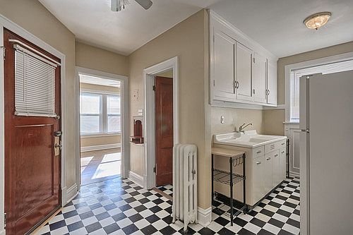 5th image of 4928 Mardel Ave APT 2E