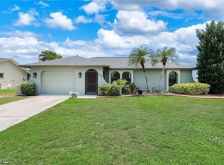 622 SW 22nd Ter, Cape Coral, FL 33991