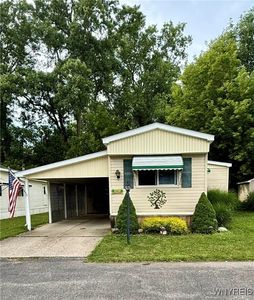 181 Carefree Ln, Buffalo, NY, 14227