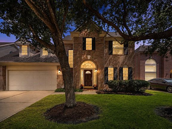 2nd image of 22418 Rue Canyon Ct