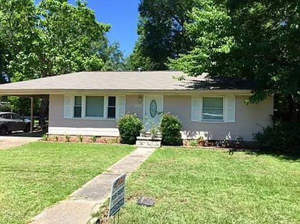 302 Smith St, Petal, MS 39465