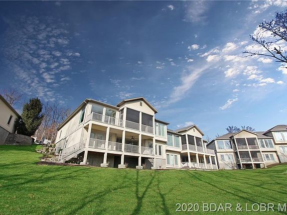 3rd image of 204 Resplander Cir