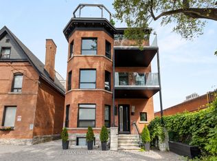 201 Maclaren St #1, Ottawa, ON K2P 0L4