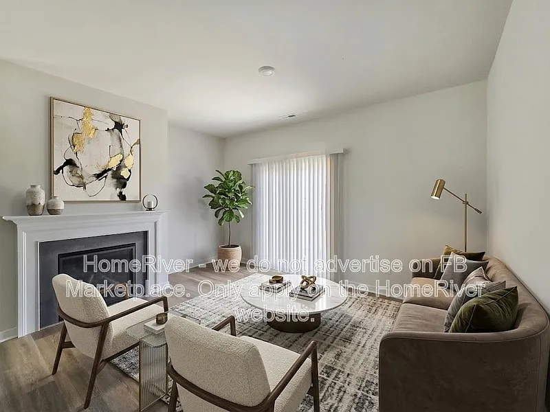 5 bed, 3.0 bath, 2368 sqft, $2,435 — Photo 2