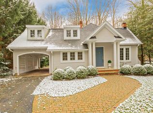 1980 Woodstock Rd, Gates Mills, OH 44040