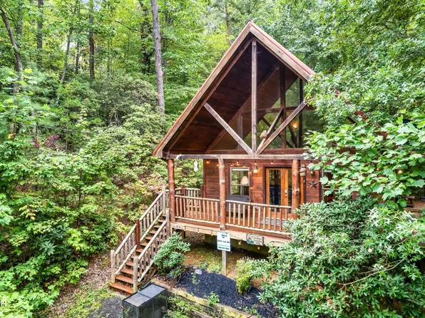 2475 E View Dr, Sevierville, TN 37876