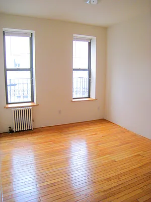 Rented by Arvik Group Real Estate | media 36