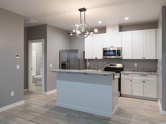 3rd image of 297 SW 6th St #2