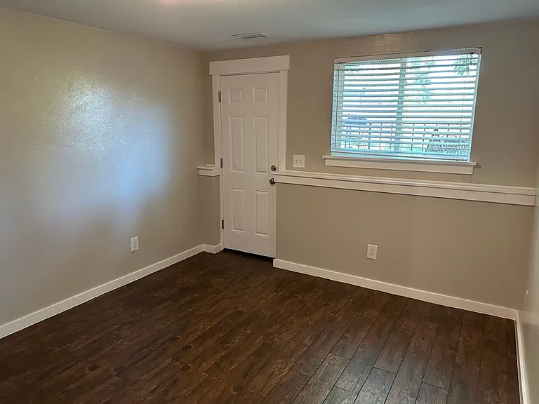 5253 Meade St #5253 — Photo 11