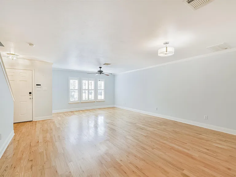 738 Redwing Place Dr — Photo 3