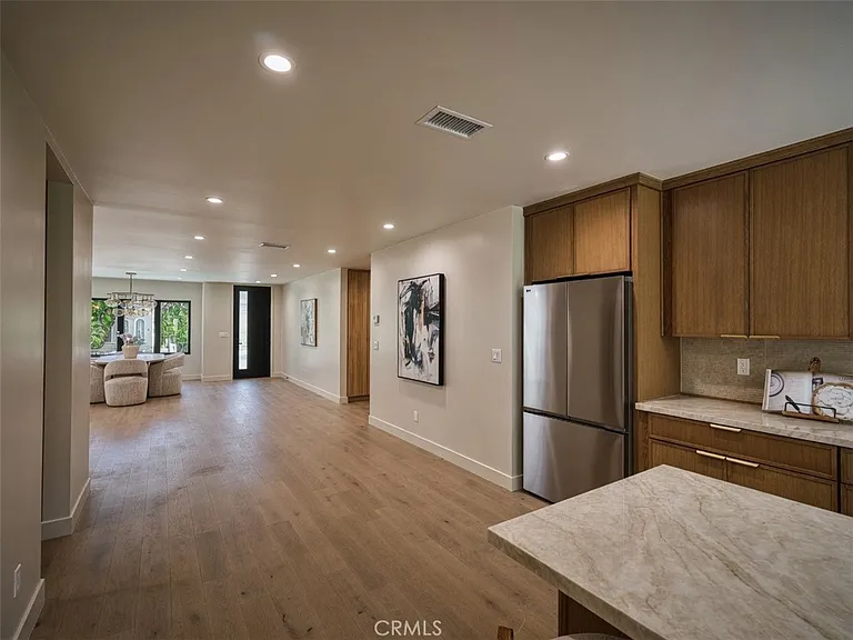 4819 Genesta — Photo 16