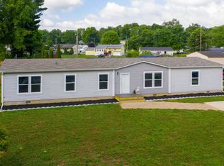 45 Flamingo Dr, Newark, OH 43055