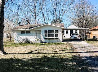 1870 Reynolds Rd, Beaumont, TX 77707