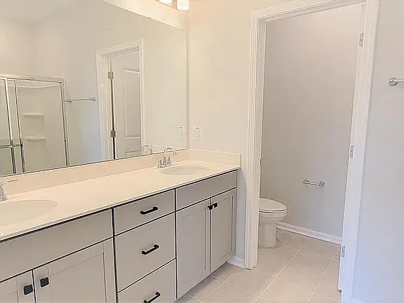 3 bed, 2.5 bath, 1700 sqft, $2,050 — Photo 4