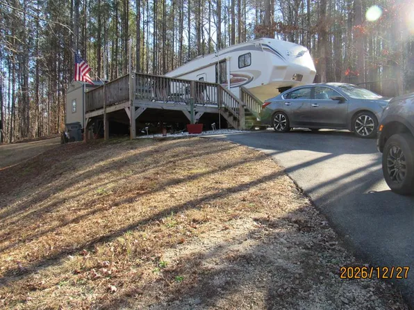 1763 Oconee Dr, Sparta, GA 31087