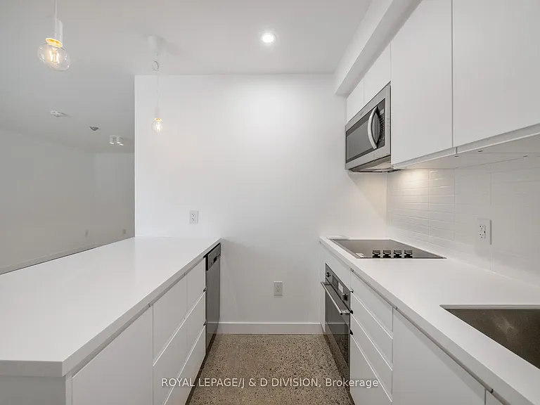 325 Sammon Ave #G3 — Photo 5