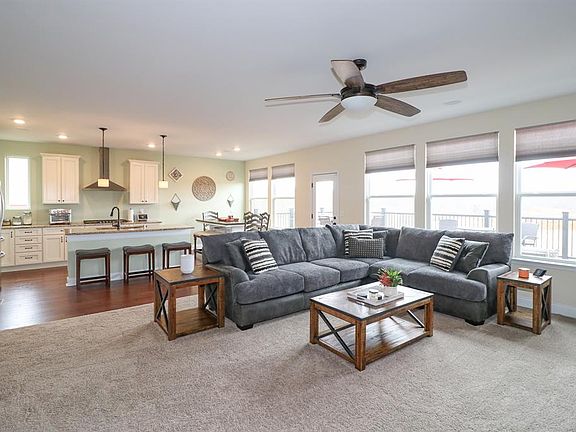 4th image of 10185 Hibernia Ct