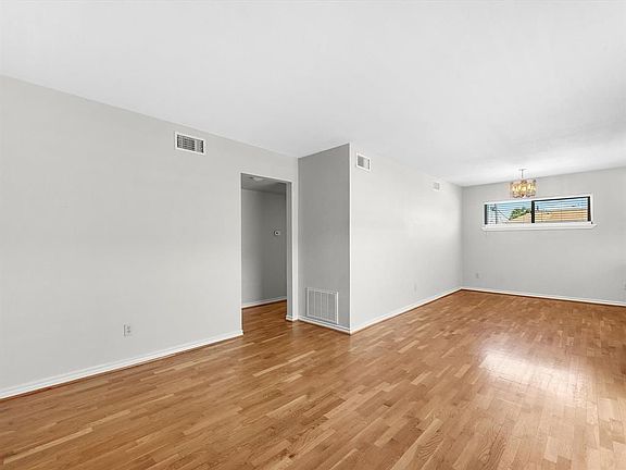 3rd image of 2020 Huldy St APT 10