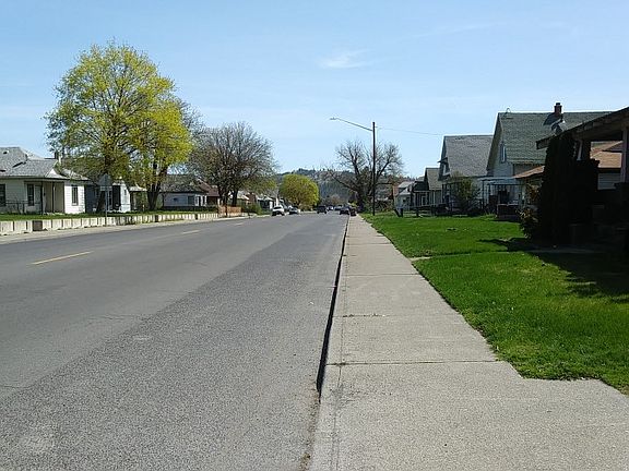 5th image of 2108 E Empire Ave