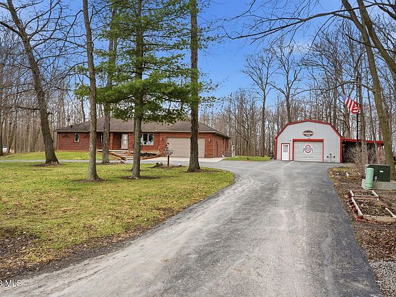 3rd image of 12606 Township Road 67