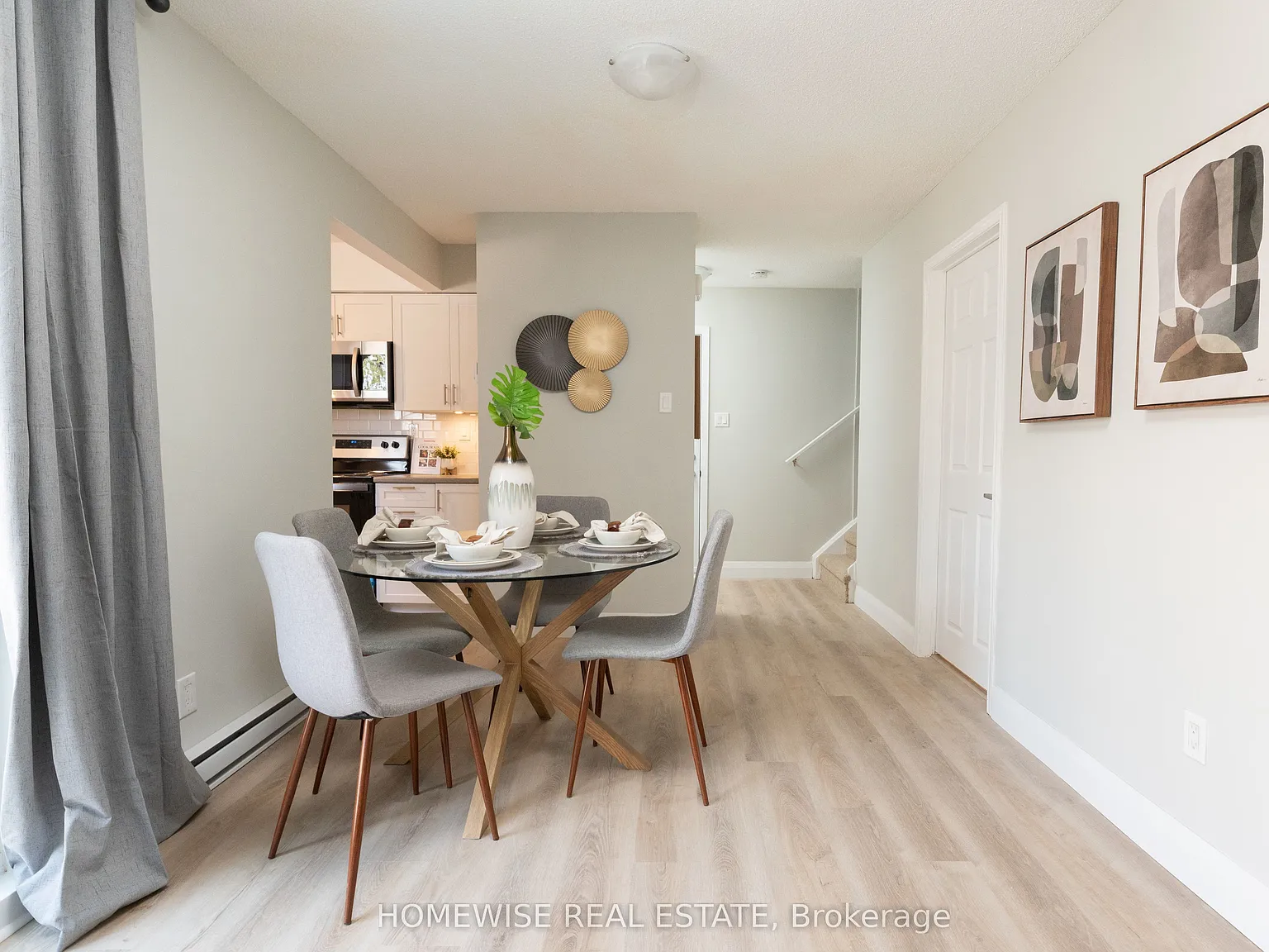 2 bed, $2,595 — Photo 4