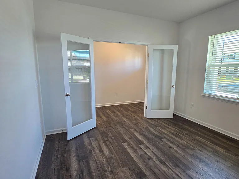 877 Bullhorn Dr — Photo 7