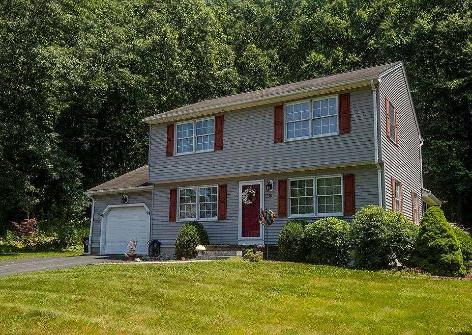 1st image of 10 Scott Hollow Dr